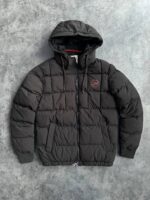 کاپشن برند PIQUE