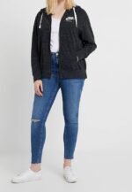 سویشرت برند NIKE - Image 6